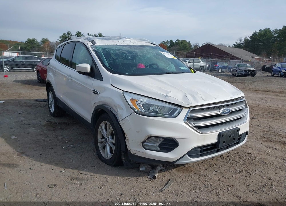 2017 FORD ESCAPE SE VIN: 1FMCU9GD9HUE83115
