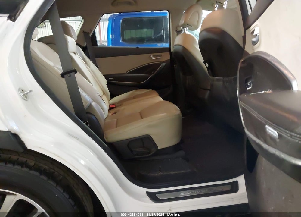2017 HYUNDAI SANTA FE SE VIN: KM8SN4HF2HU198820
