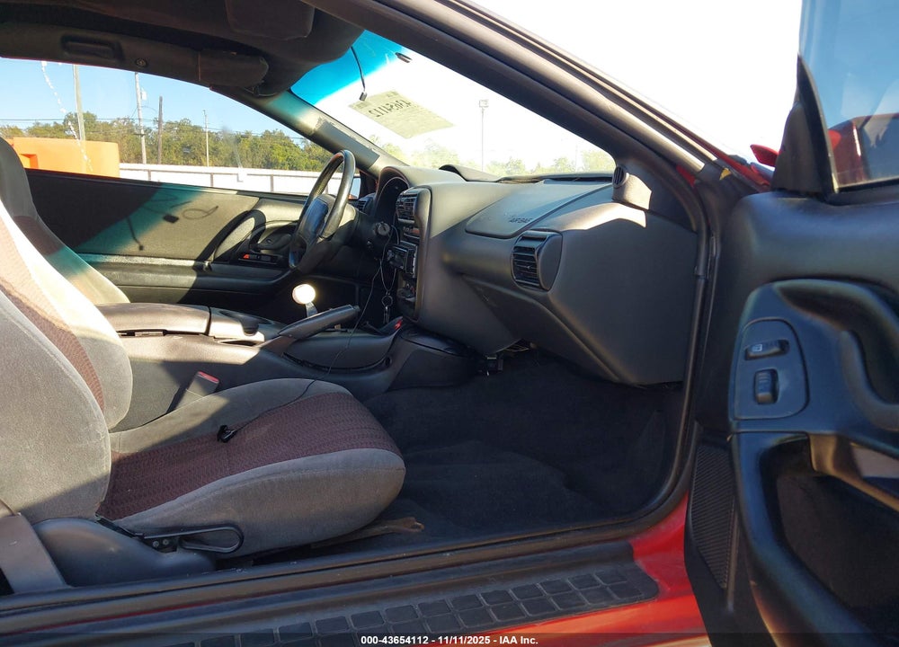 1998 CHEVROLET CAMARO Z28 VIN: 2G1FP22G2W2153667