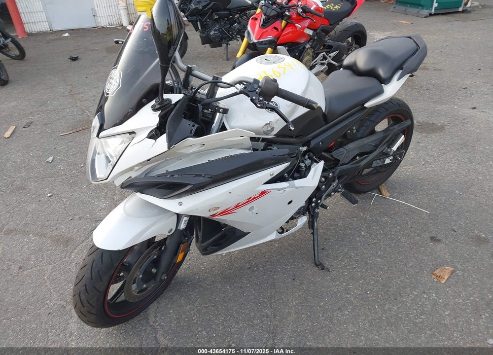 2012 YAMAHA FZ6 R VIN: JYARJ18E5CA008289
