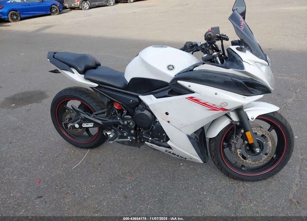 2012 YAMAHA FZ6 R VIN: JYARJ18E5CA008289