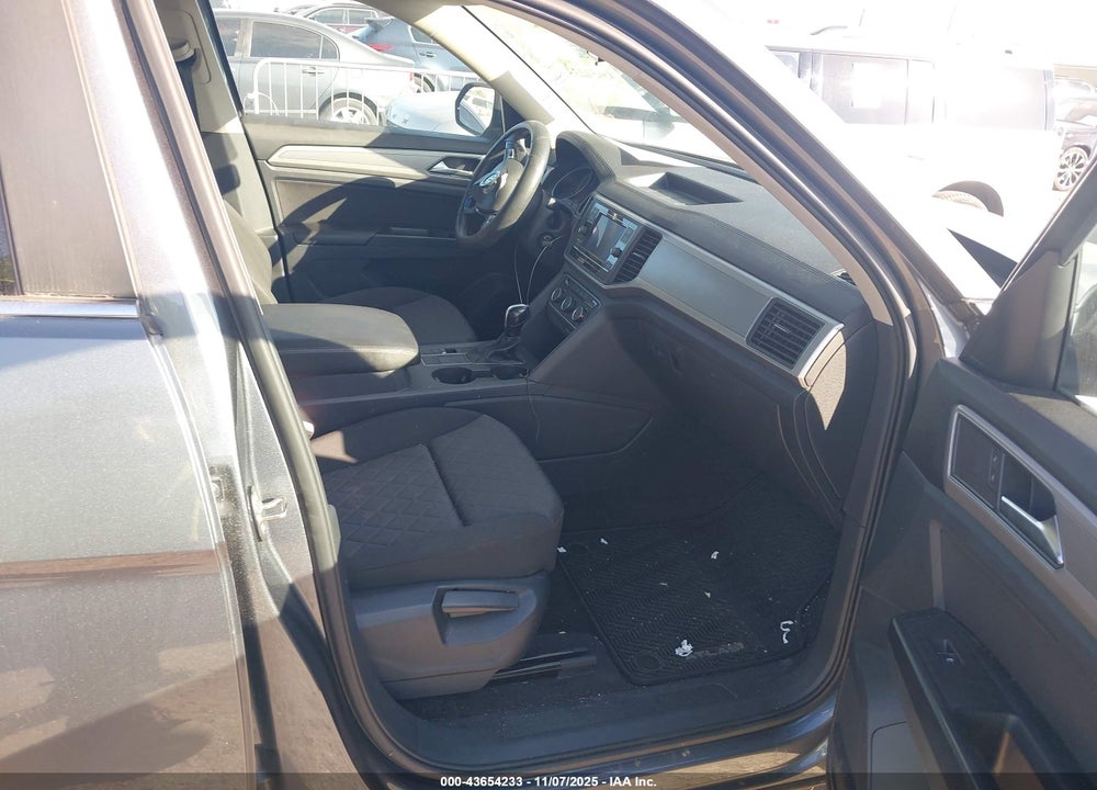 2018 VOLKSWAGEN ATLAS 3.6L V6 S VIN: 1V2AR2CA3JC515468