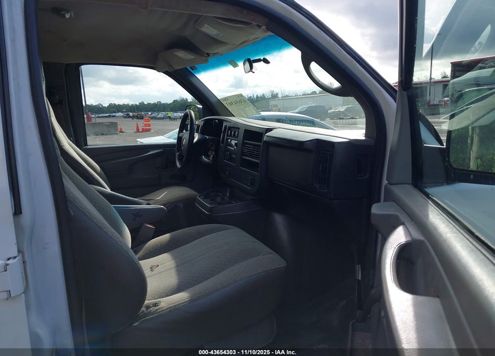 2008 CHEVROLET EXPRESS WORK VAN VIN: 1GCGG25C381178449