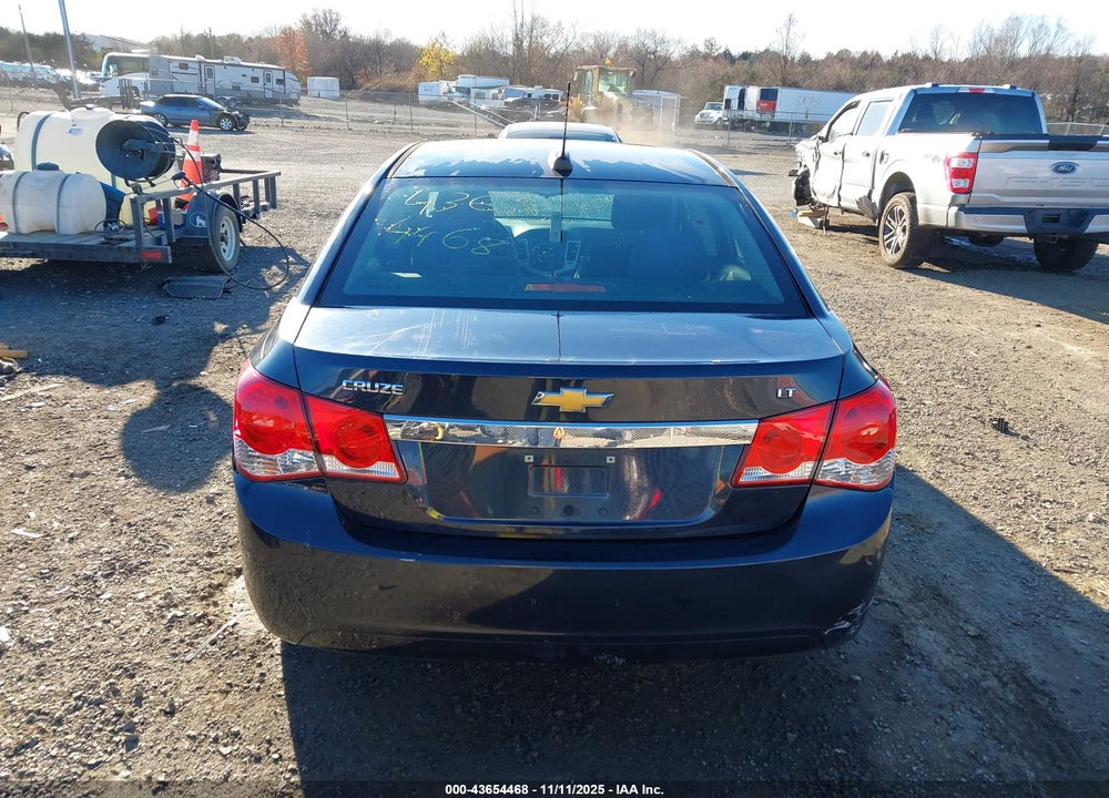 2015 CHEVROLET CRUZE 1LT AUTO VIN: 1G1PC5SB2F7102605