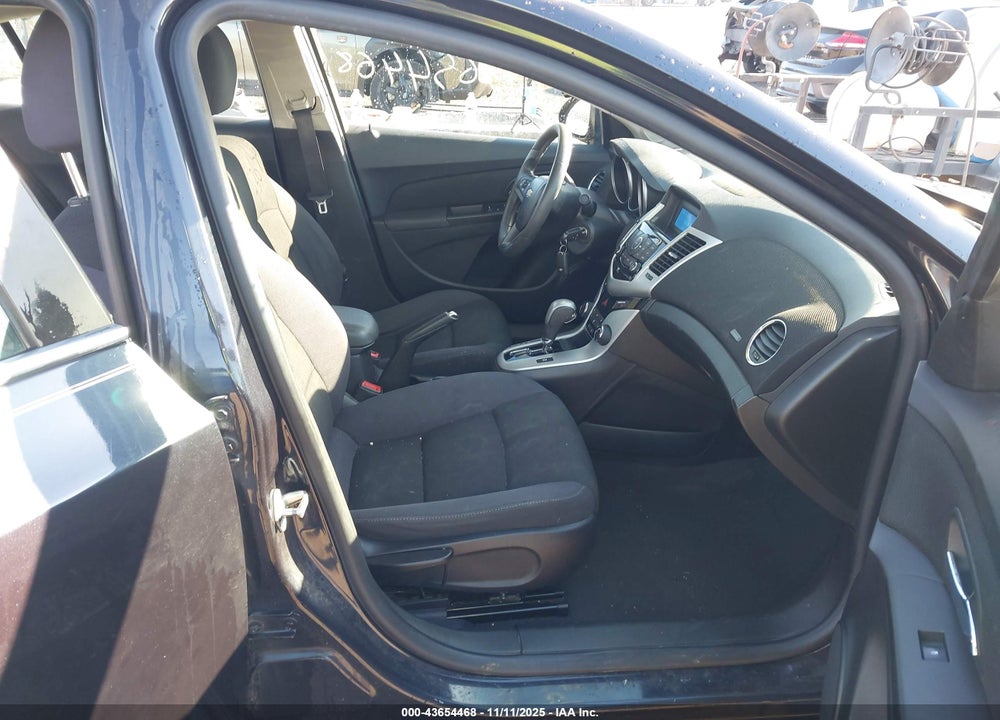 2015 CHEVROLET CRUZE 1LT AUTO VIN: 1G1PC5SB2F7102605