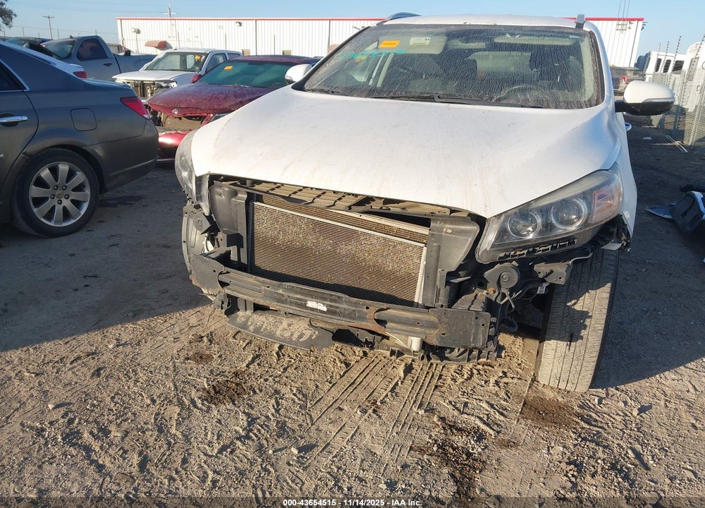 2016 KIA SORENTO 2.4L LX VIN: 5XYPG4A3XGG026815