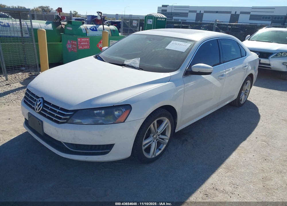 2014 VOLKSWAGEN PASSAT 2.0L TDI SE VIN: 1VWBN7A35EC085870