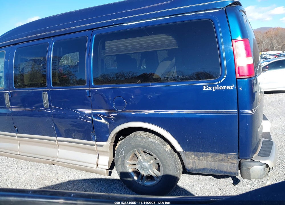 2003 CHEVROLET EXPRESS UPFITTER VIN: 1GBFG15T831235909