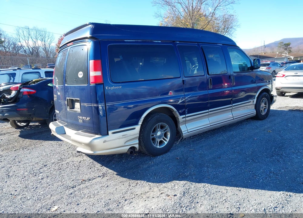 2003 CHEVROLET EXPRESS UPFITTER VIN: 1GBFG15T831235909