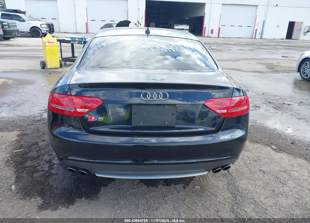 2010 AUDI S5 4.2 PREMIUM PLUS VIN: WAUVVAFR3AA034462