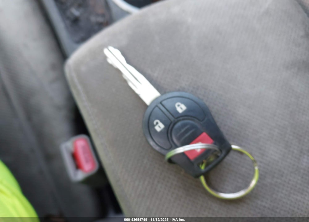 2013 NISSAN ROGUE S VIN: JN8AS5MT5DW041991