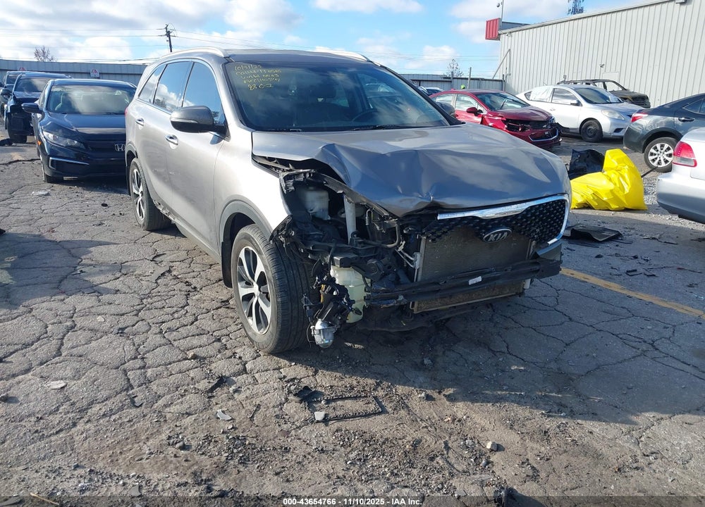 2018 KIA SORENTO 3.3L EX VIN: 5XYPH4A54JG410403
