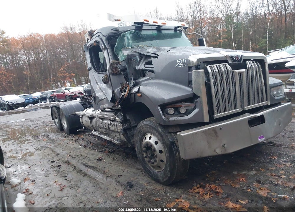 2024 WESTERN STAR 4800 SET BACK AXLE VIN: 5KJJBWD19RPUK6104
