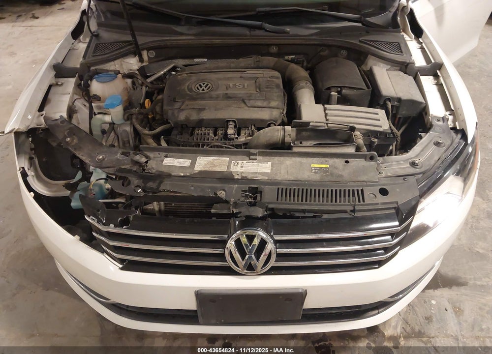 2015 VOLKSWAGEN PASSAT 1.8T LIMITED EDITION VIN: 1VWAT7A31FC096352