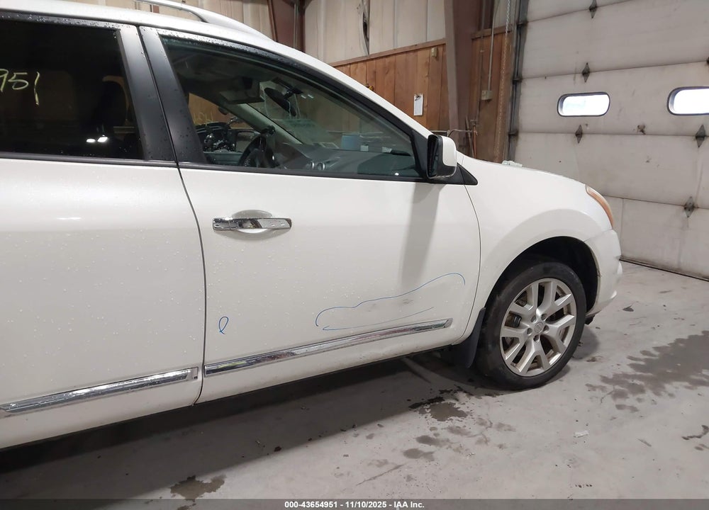 2011 NISSAN ROGUE VIN: JN8AS5MV5BW271867