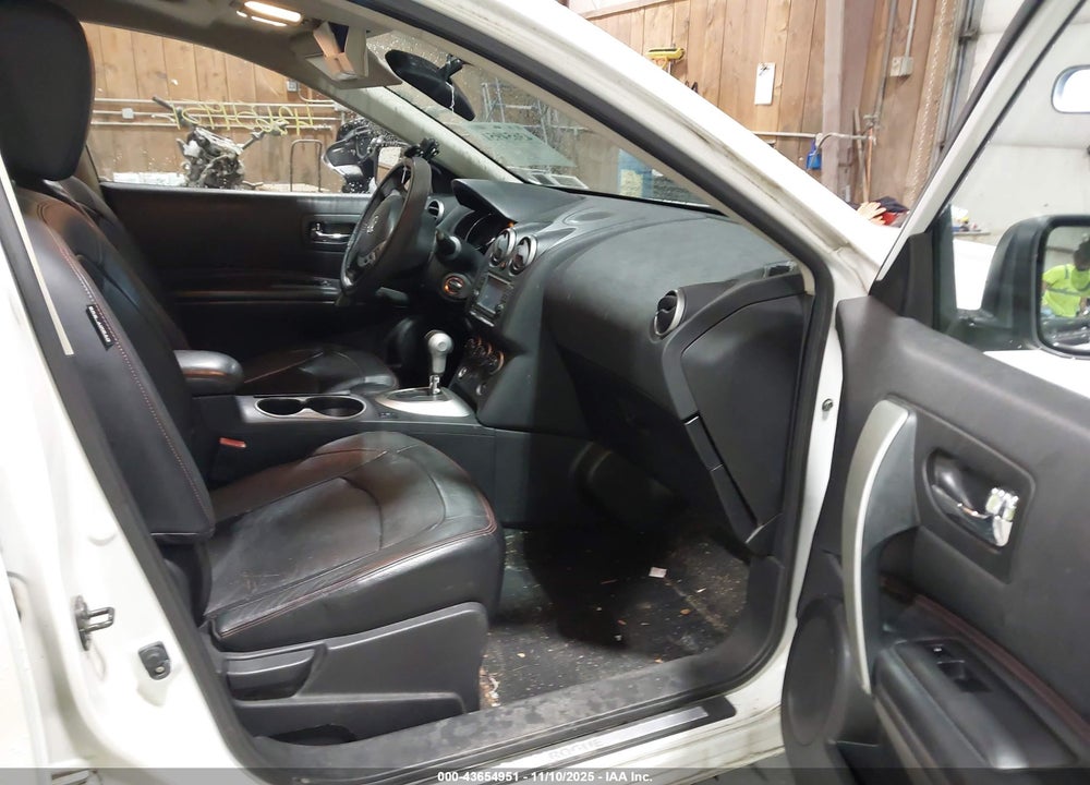 2011 NISSAN ROGUE VIN: JN8AS5MV5BW271867