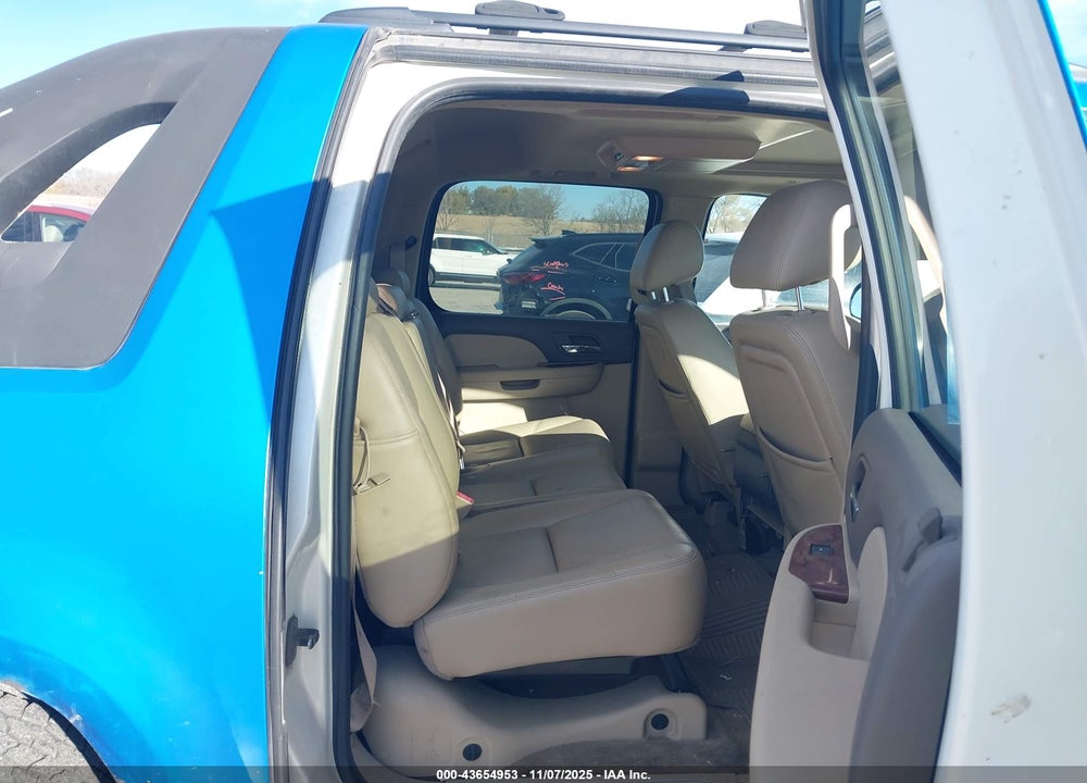 2011 CHEVROLET AVALANCHE 1500 LTZ VIN: 3GNTKGE37BG202732