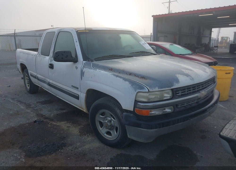 2001 CHEVROLET SILVERADO 1500 LS VIN: 2GCEC19V011207043