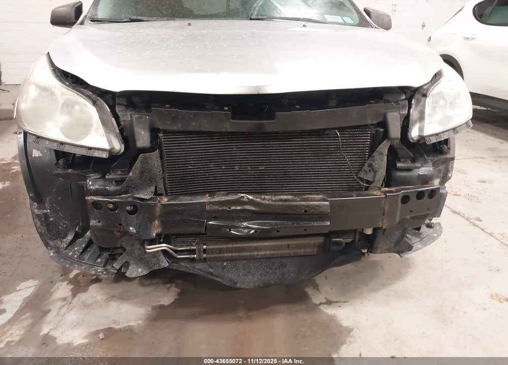 2011 CHEVROLET TRAVERSE VIN: 1GNKVFED9BJ393722