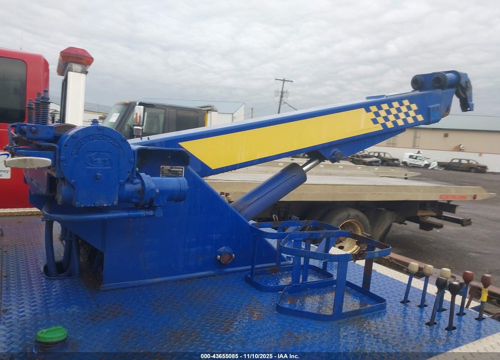 2007 FORD F-550 CHASSIS XL/XLT VIN: 1FDAF57P37EB19897