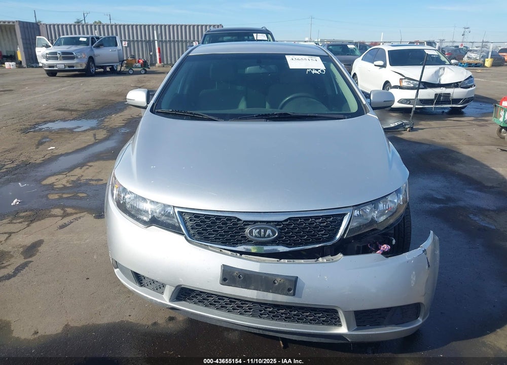 2013 KIA FORTE EX VIN: KNAFU4A2XD5738870