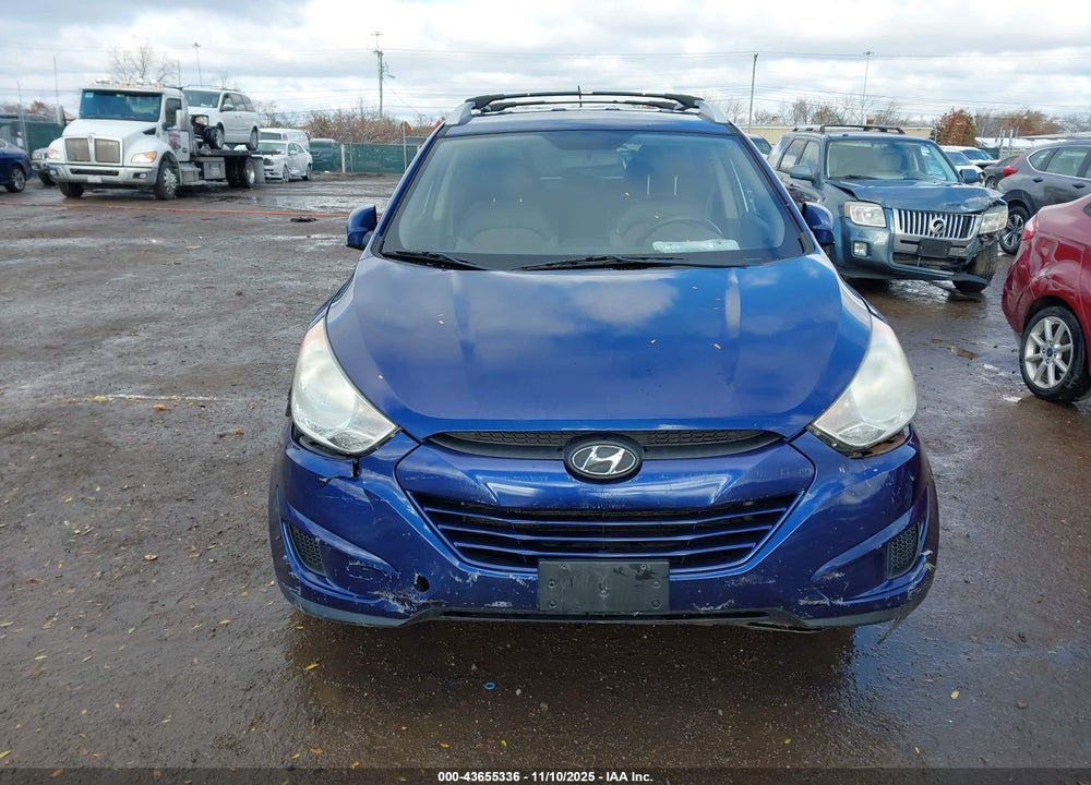 2011 HYUNDAI TUCSON VIN: KM8JUCAC0BU214206