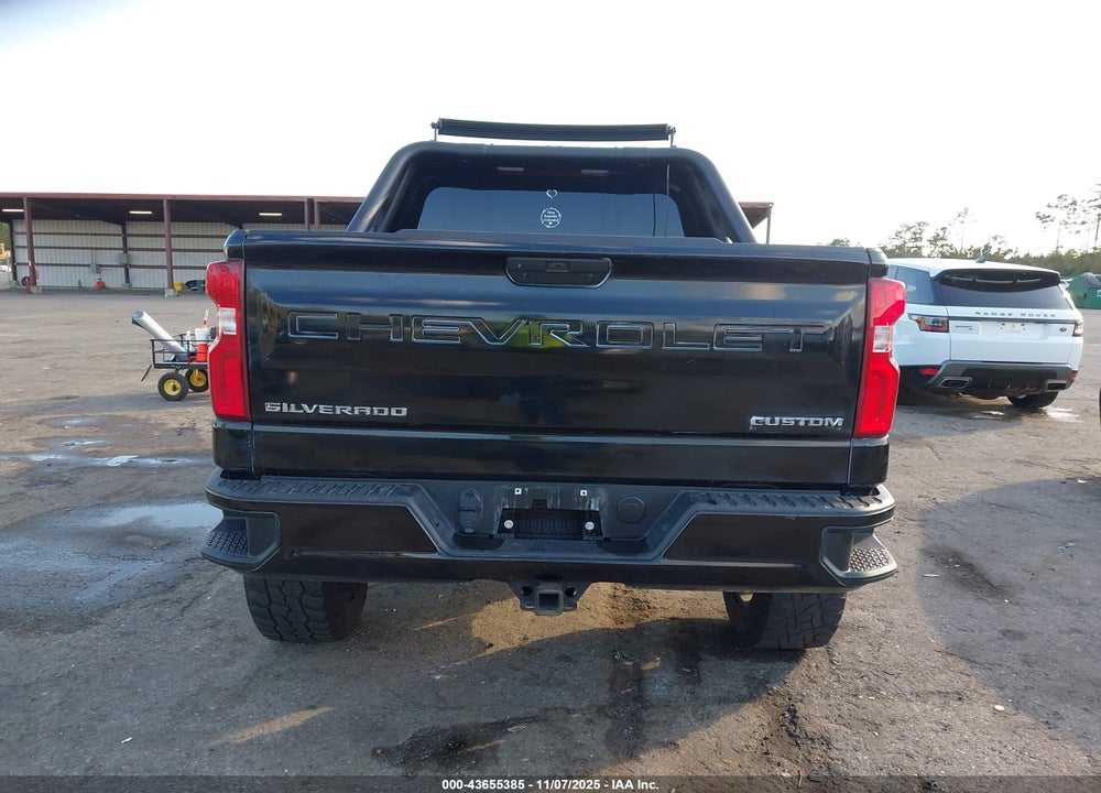 2021 CHEVROLET SILVERADO 1500 2WD SHORT BED CUSTOM VIN: 1GCPWBEKXMZ416920