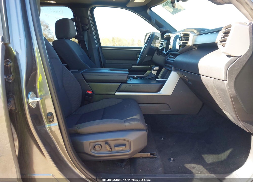 2025 TOYOTA SEQUOIA VIN: 7SVAAABAXSX058405