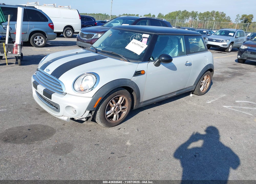 2013 MINI HARDTOP COOPER VIN: WMWSU3C55DT679383