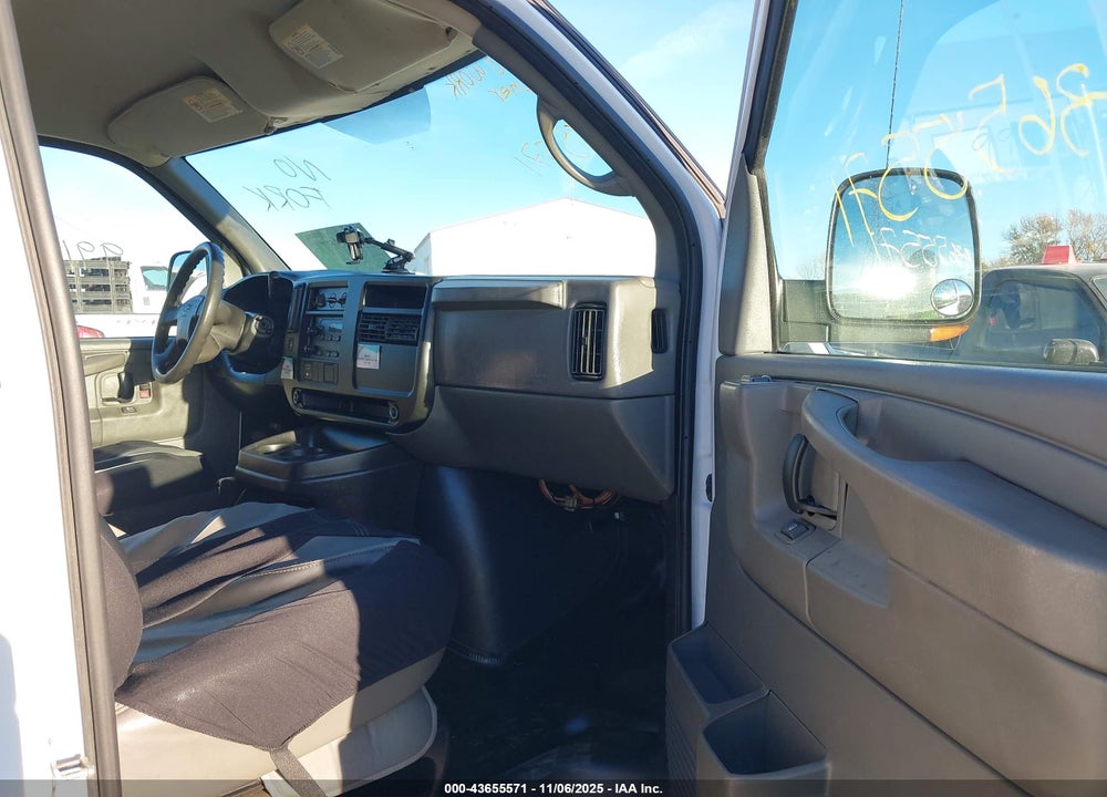 2006 CHEVROLET EXPRESS WORK VAN VIN: 1GCHG39UX61261208