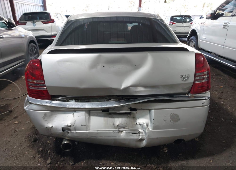 2005 CHRYSLER 300C VIN: 2C3JA63H75H577220