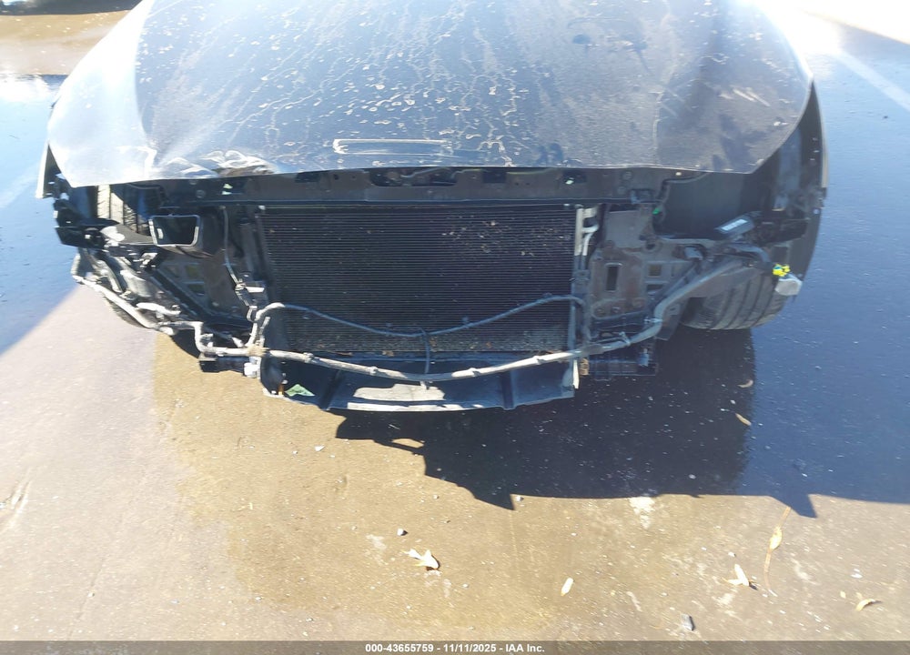 2015 HYUNDAI GENESIS VIN: KMHGN4JE1FU040649