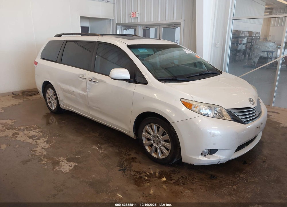 2011 TOYOTA SIENNA LIMITED V6 VIN: 5TDYK3DC1BS040428