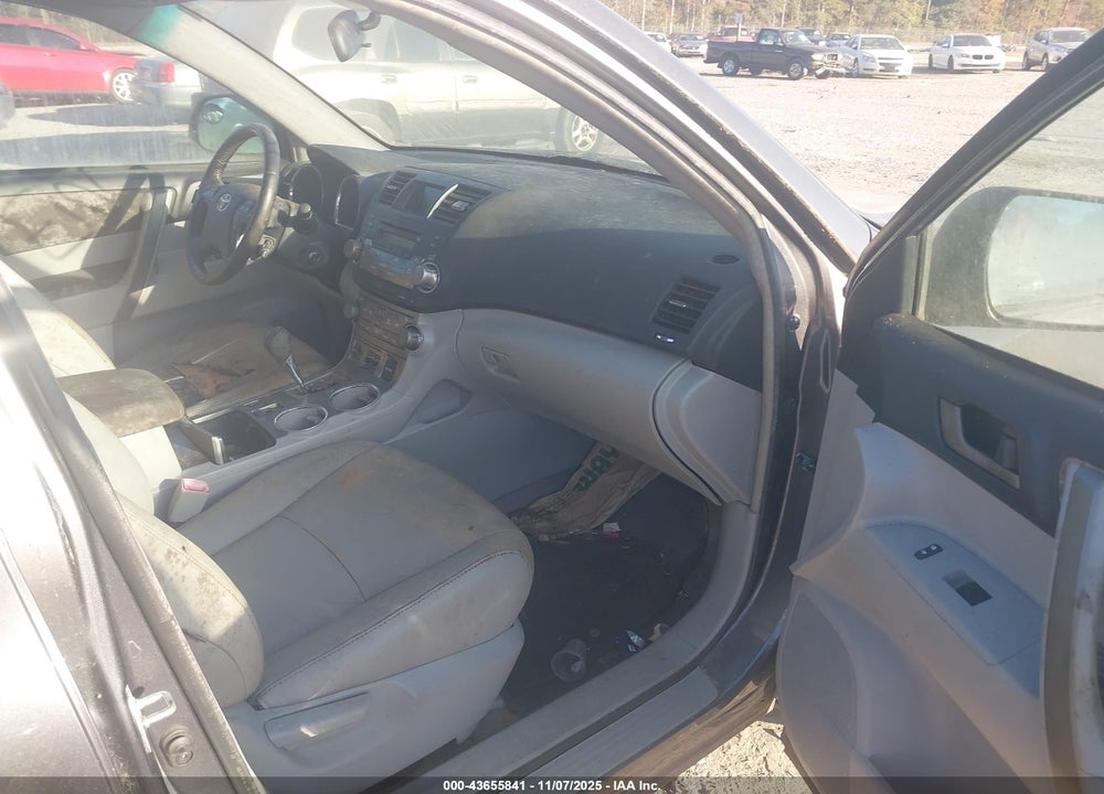 2010 TOYOTA HIGHLANDER SE V6 VIN: 5TDJK3EHXAS031933