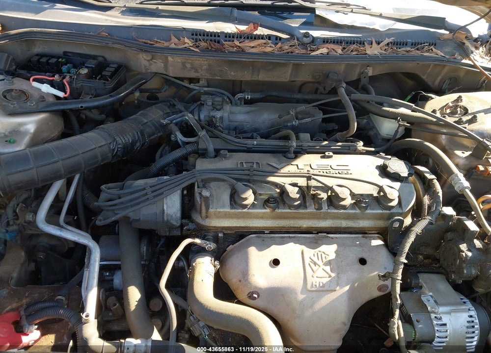 2000 HONDA ACCORD 2.3 SE VIN: JHMCG5674YC005141