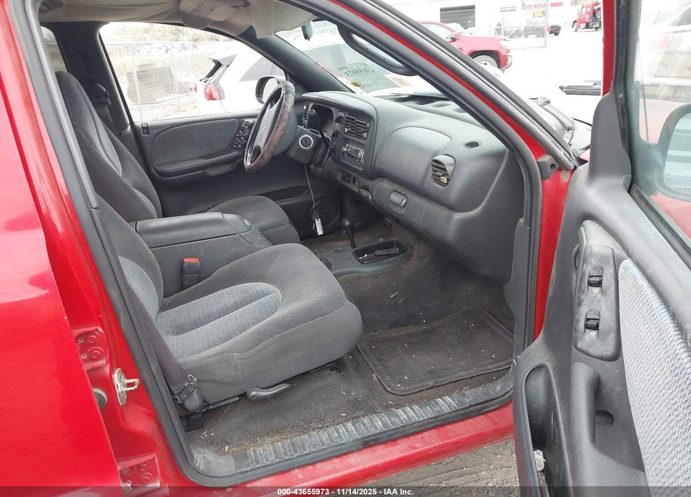 2000 DODGE DURANGO VIN: 1B4HS28ZXYF169718