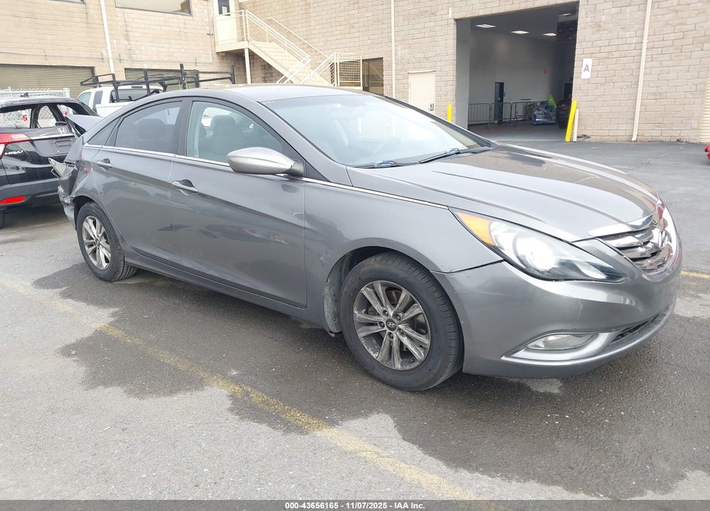 2013 HYUNDAI SONATA GLS VIN: 5NPEB4AC5DH575591