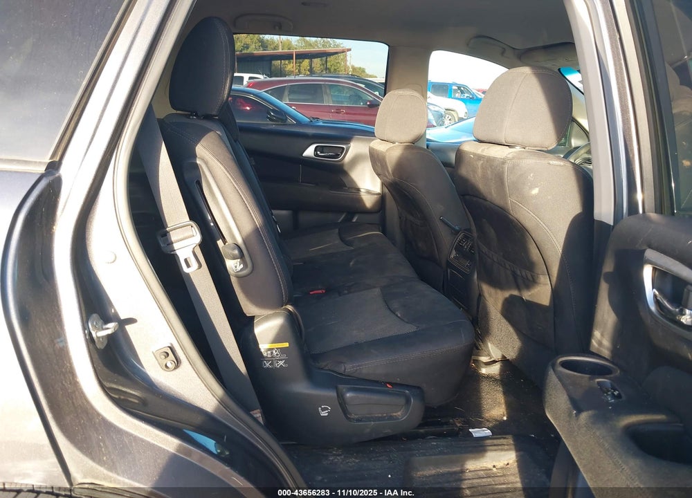 2017 NISSAN PATHFINDER S VIN: 5N1DR2MM1HC695126