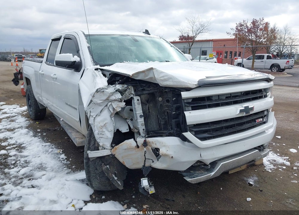 2017 CHEVROLET SILVERADO 1500 2LT VIN: 1GCVKREC4HZ124772