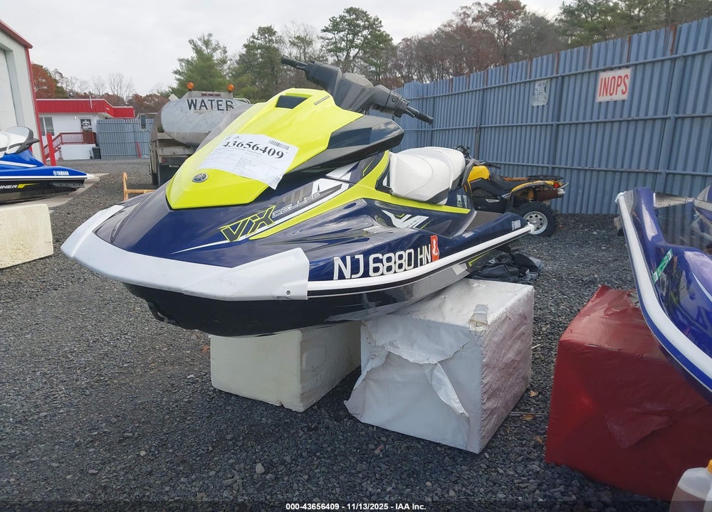 2020 YAMAHA VX DELUXE VIN: YAMA1616J920