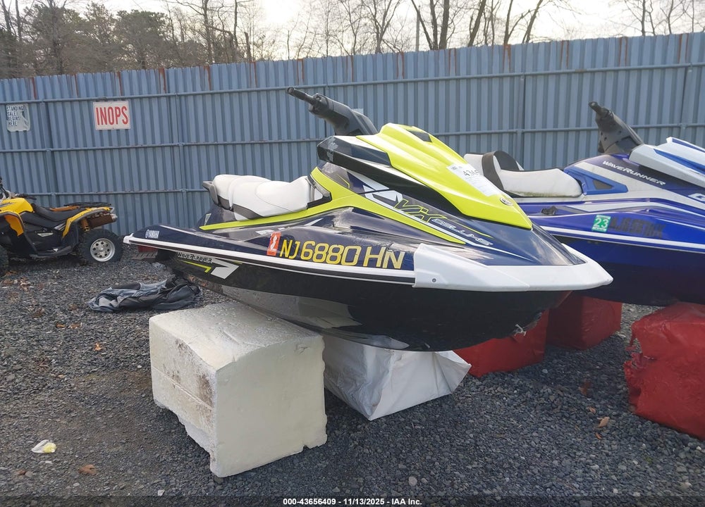 2020 YAMAHA VX DELUXE VIN: YAMA1616J920