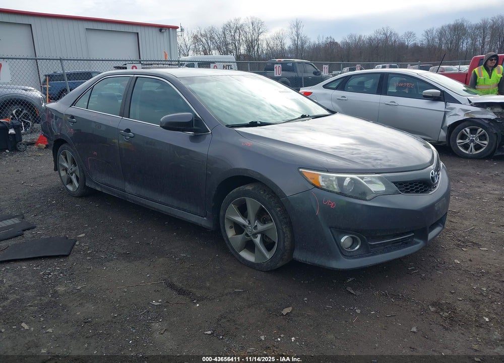 2014 TOYOTA CAMRY SE V6 VIN: 4T1BK1FK2EU027441