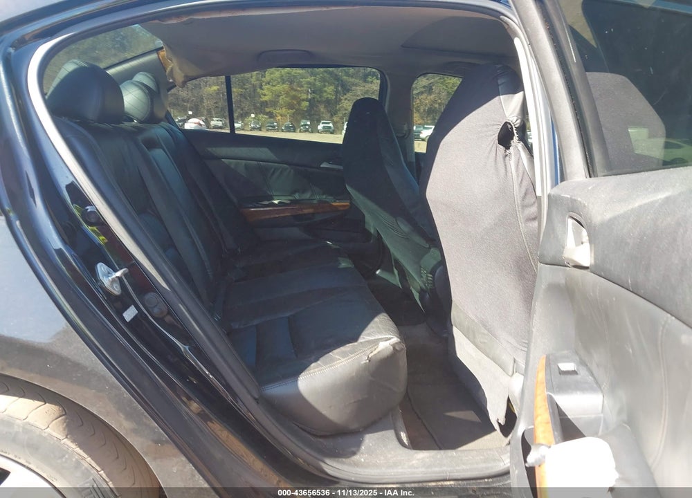 2011 HONDA ACCORD 2.4 EX-L VIN: 1HGCP2F80BA071408
