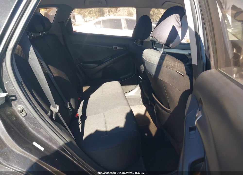 2010 PONTIAC VIBE VIN: 5Y2SP6E87AZ412094