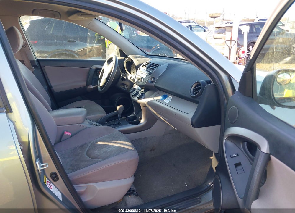 2007 TOYOTA RAV4 VIN: JTMBD33V775086961