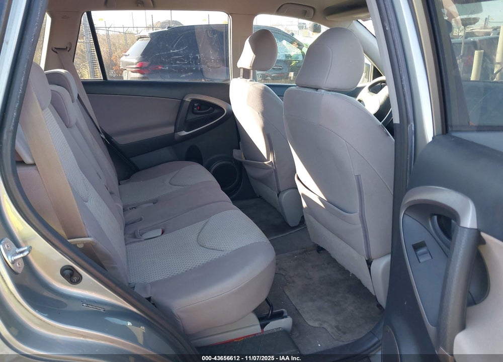 2007 TOYOTA RAV4 VIN: JTMBD33V775086961