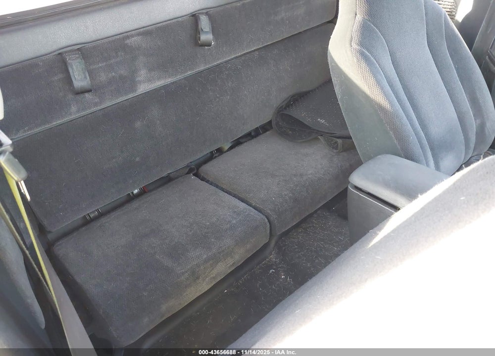 2002 DODGE DAKOTA SPORT VIN: 1B7GL32Z72S512736