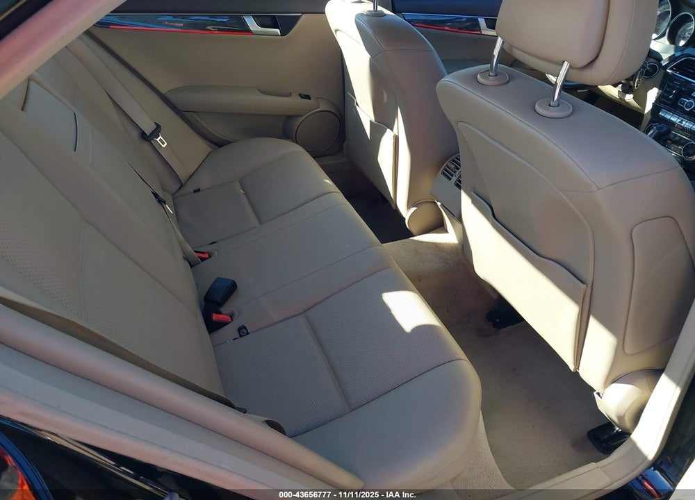 2014 MERCEDES-BENZ C 300 SPORT 4MATIC VIN: WDDGF8ABXEA935819