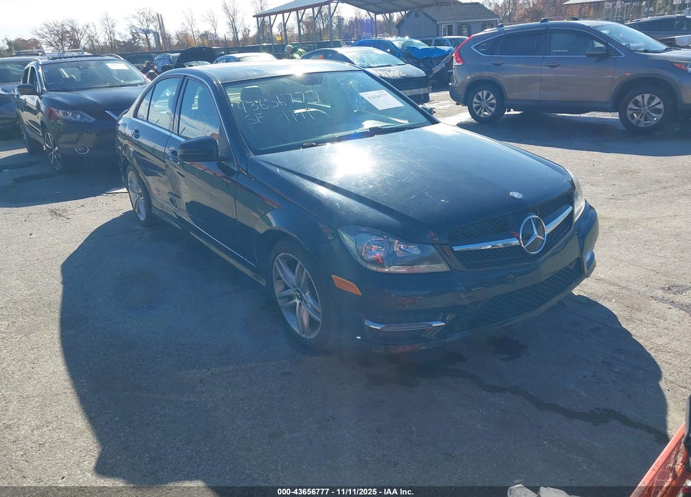 2014 MERCEDES-BENZ C 300 SPORT 4MATIC VIN: WDDGF8ABXEA935819