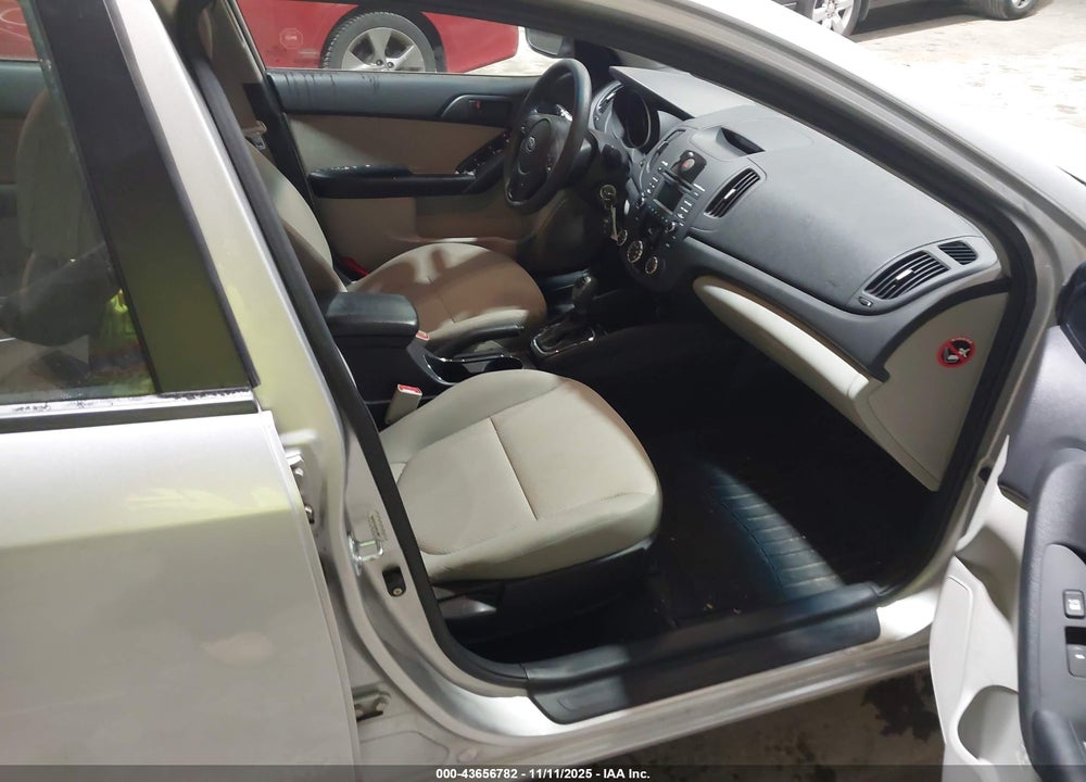 2012 KIA FORTE VIN: KNAFU4A24C5626256